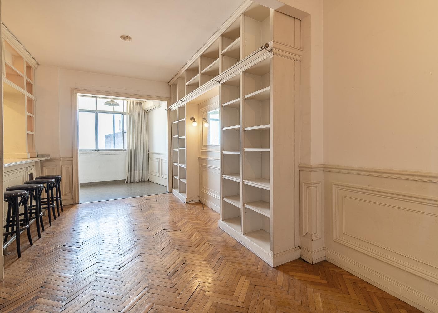 4-Room Apartment for Sale in Barracas with a Patio