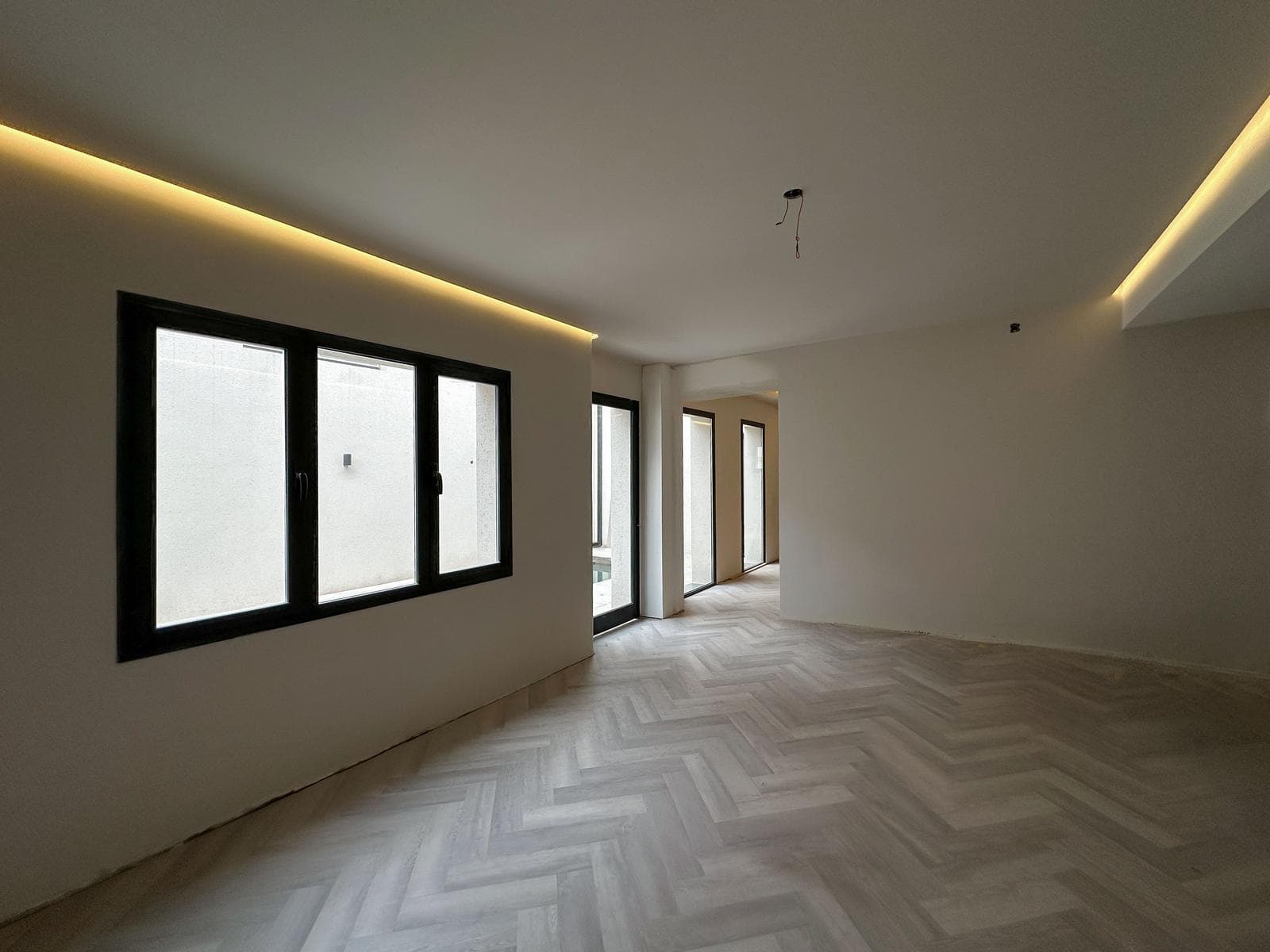 3-bedroom house with a pool and garage in Abasto