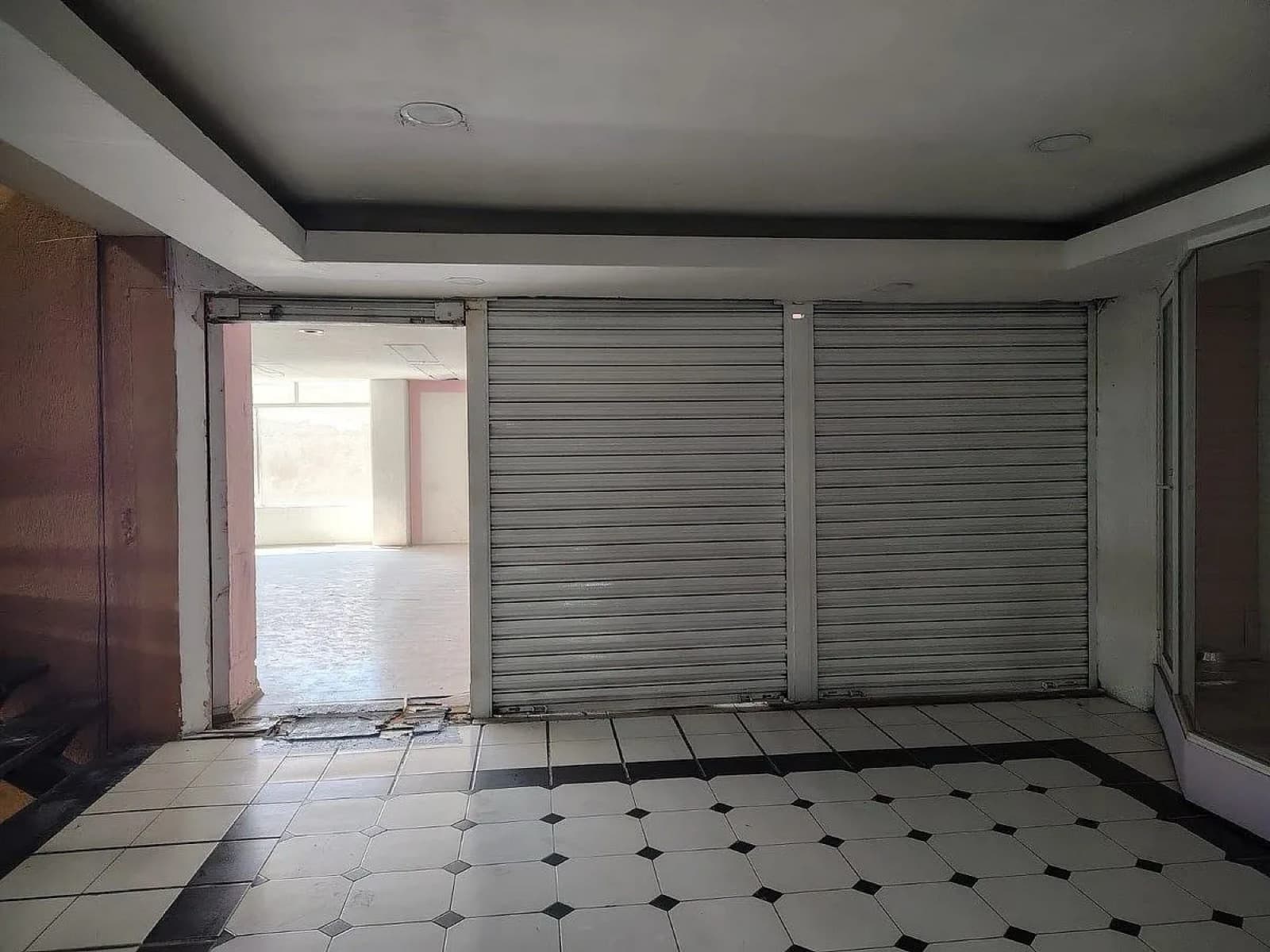 Wine Cellar for Sale: Izazaga, Downtown Mexico City