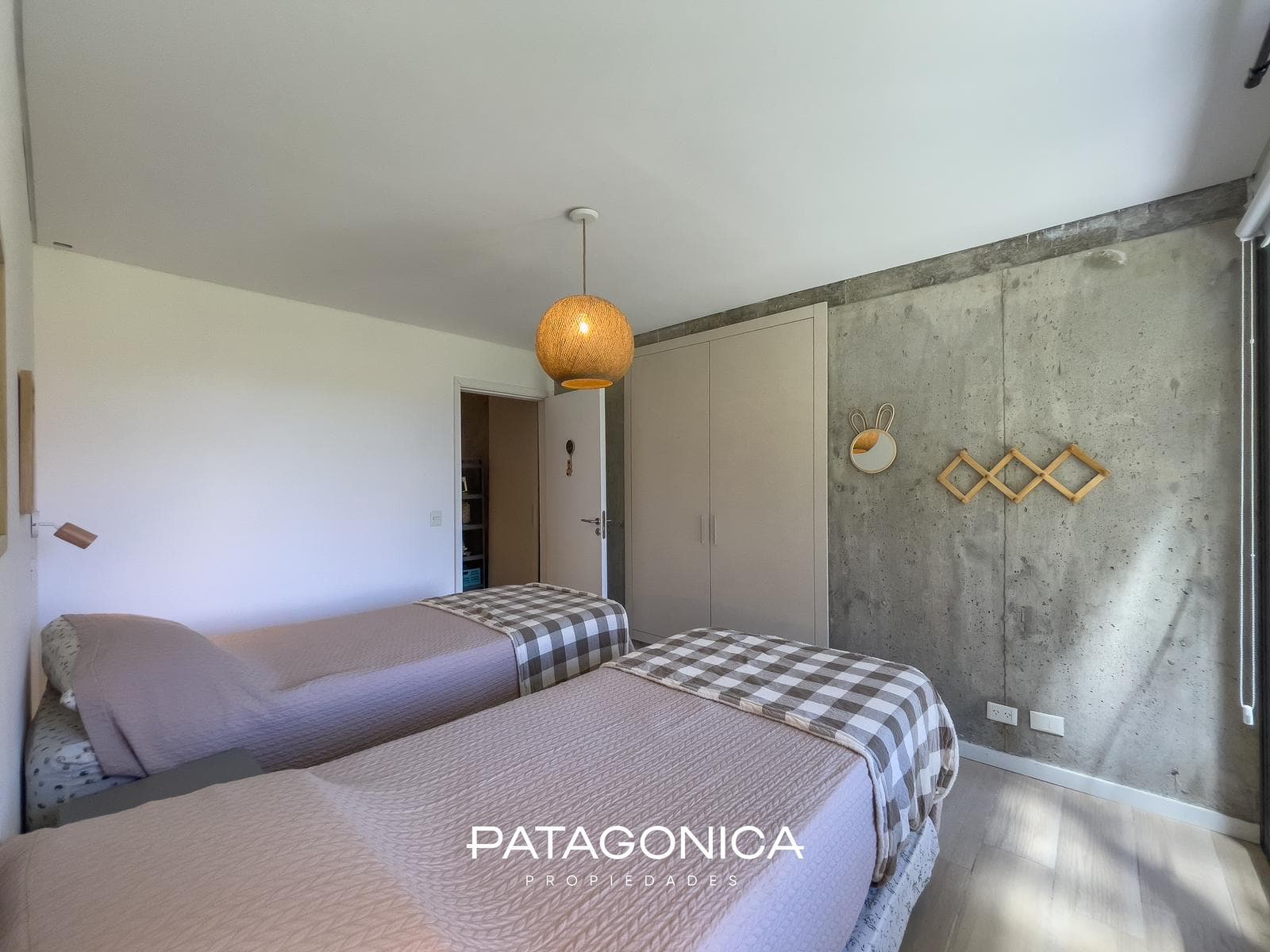 FOR SALE: House in Vista Azul I