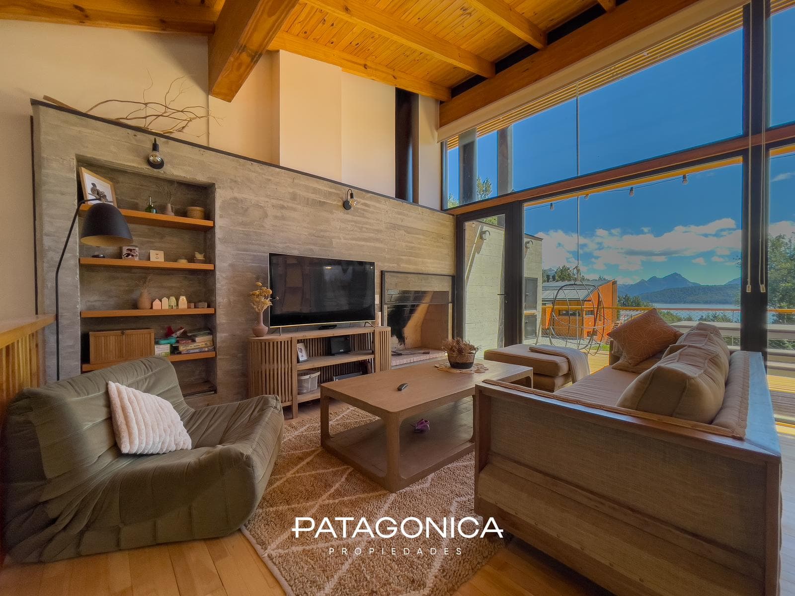 FOR SALE: House in Vista Azul I