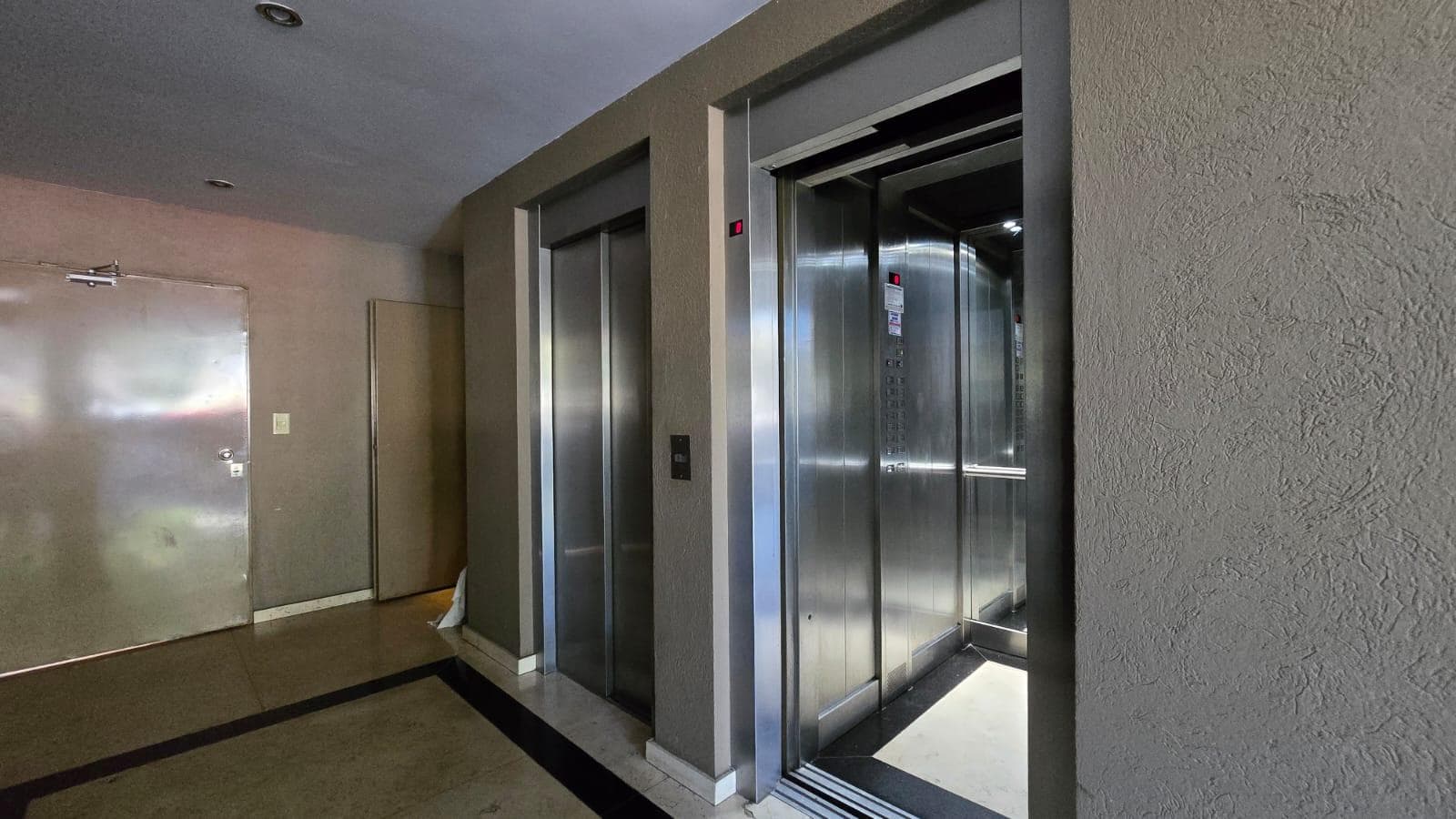 2-room apartment with a garage. Street-facing. Balcony. Villa Urquiza