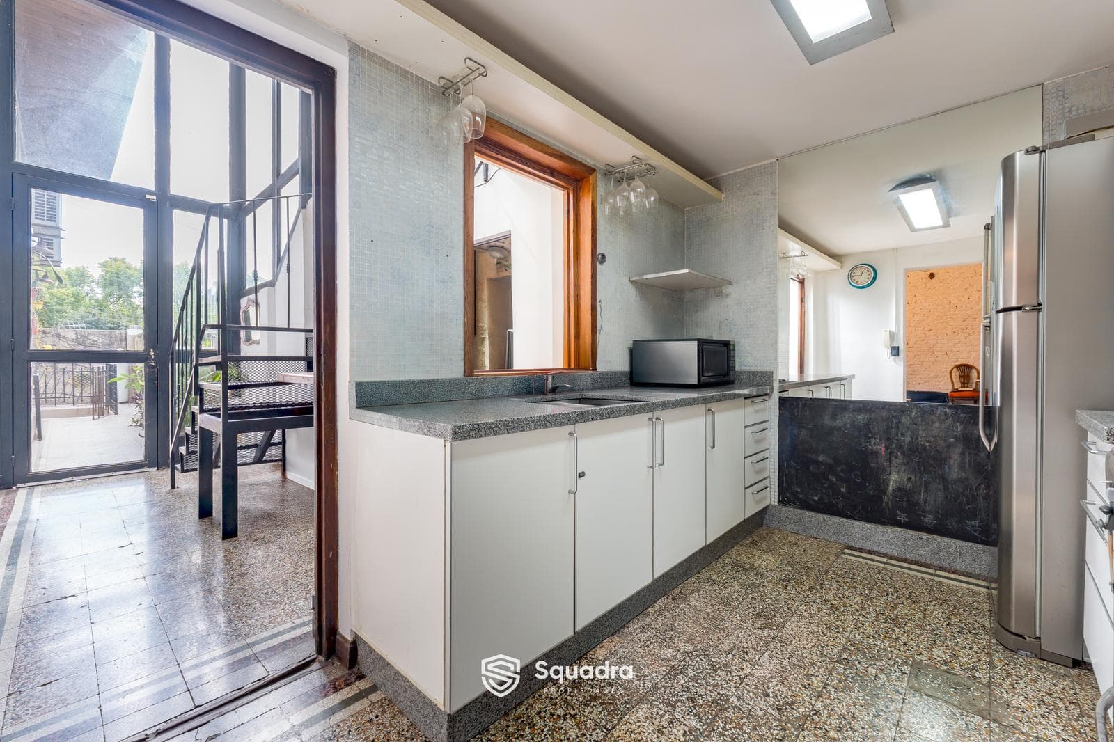 FOR SALE - 3-bedroom house with a hot tub, patio, terrace, and barbecue area - Downtown, Rosario.