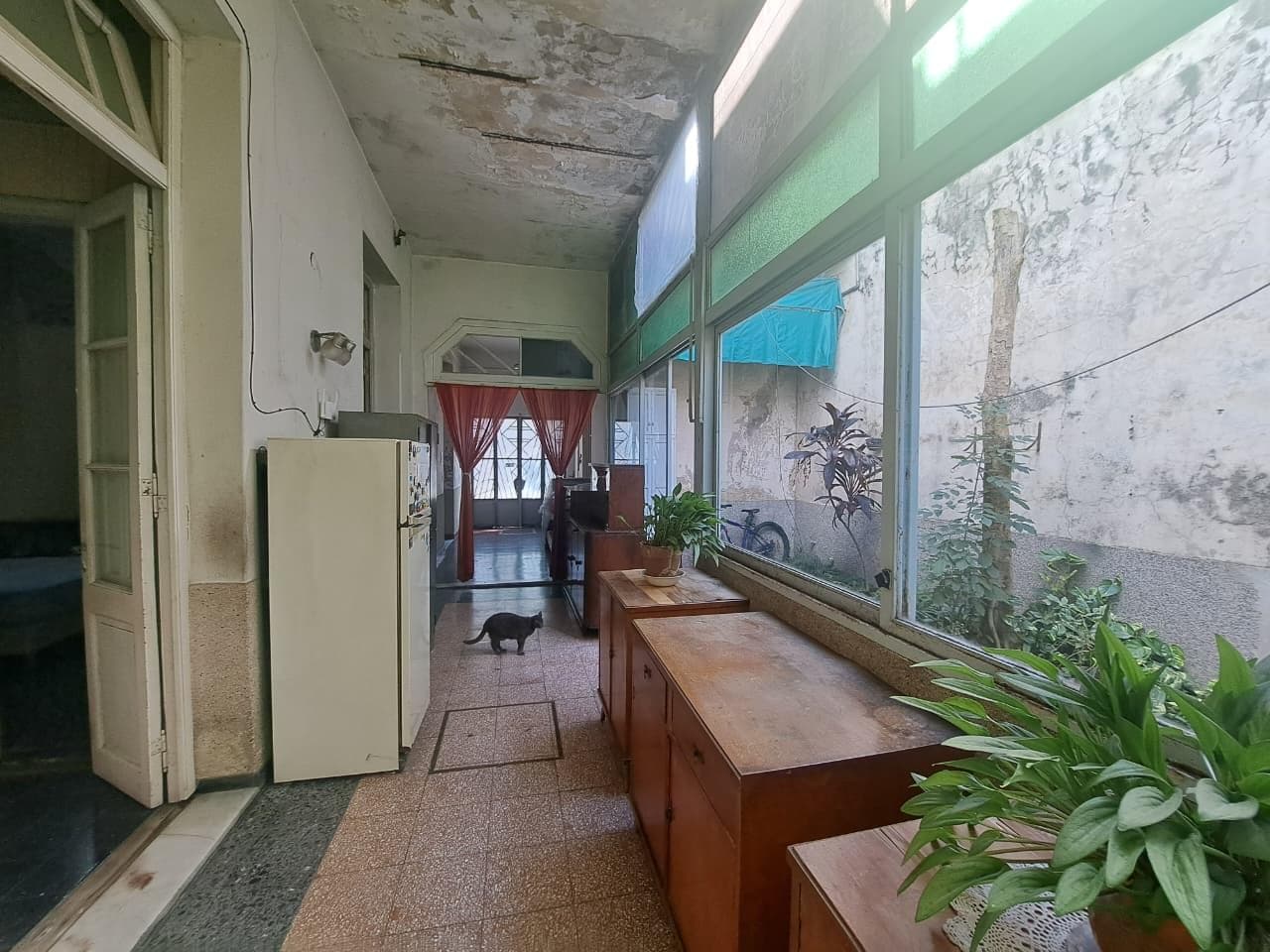 Casa 3 dormitorios con patio. PH. Echesortu, Rosario