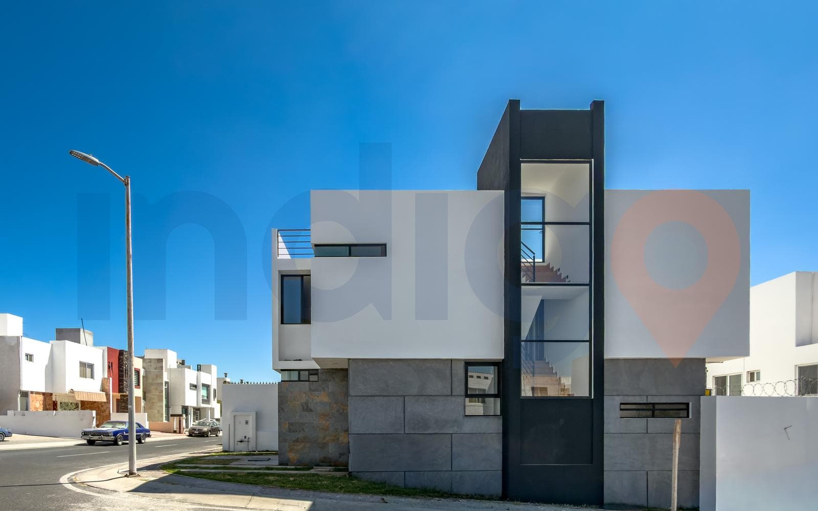 House for Sale in El Mirador (corner lot)
