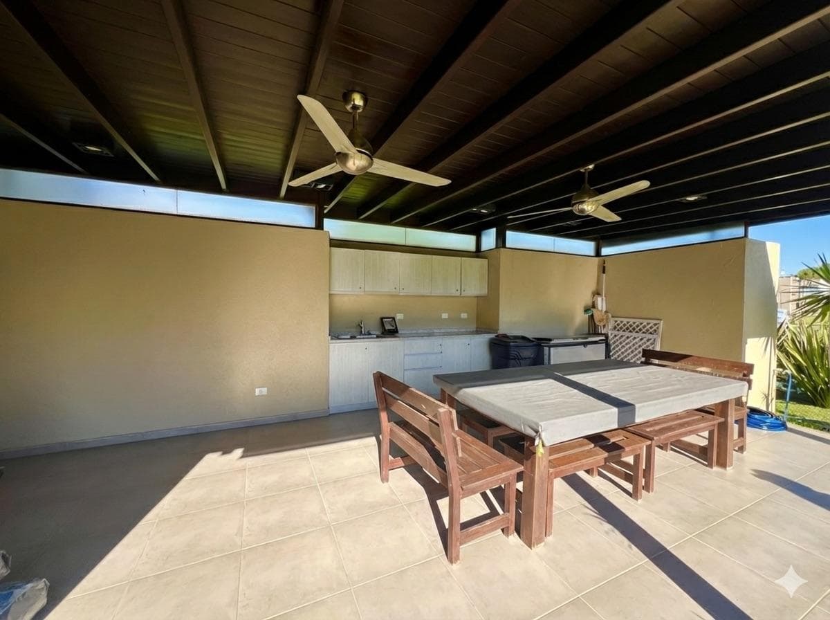 House for Sale - Isla del Este Gated Community - Tigre Delta