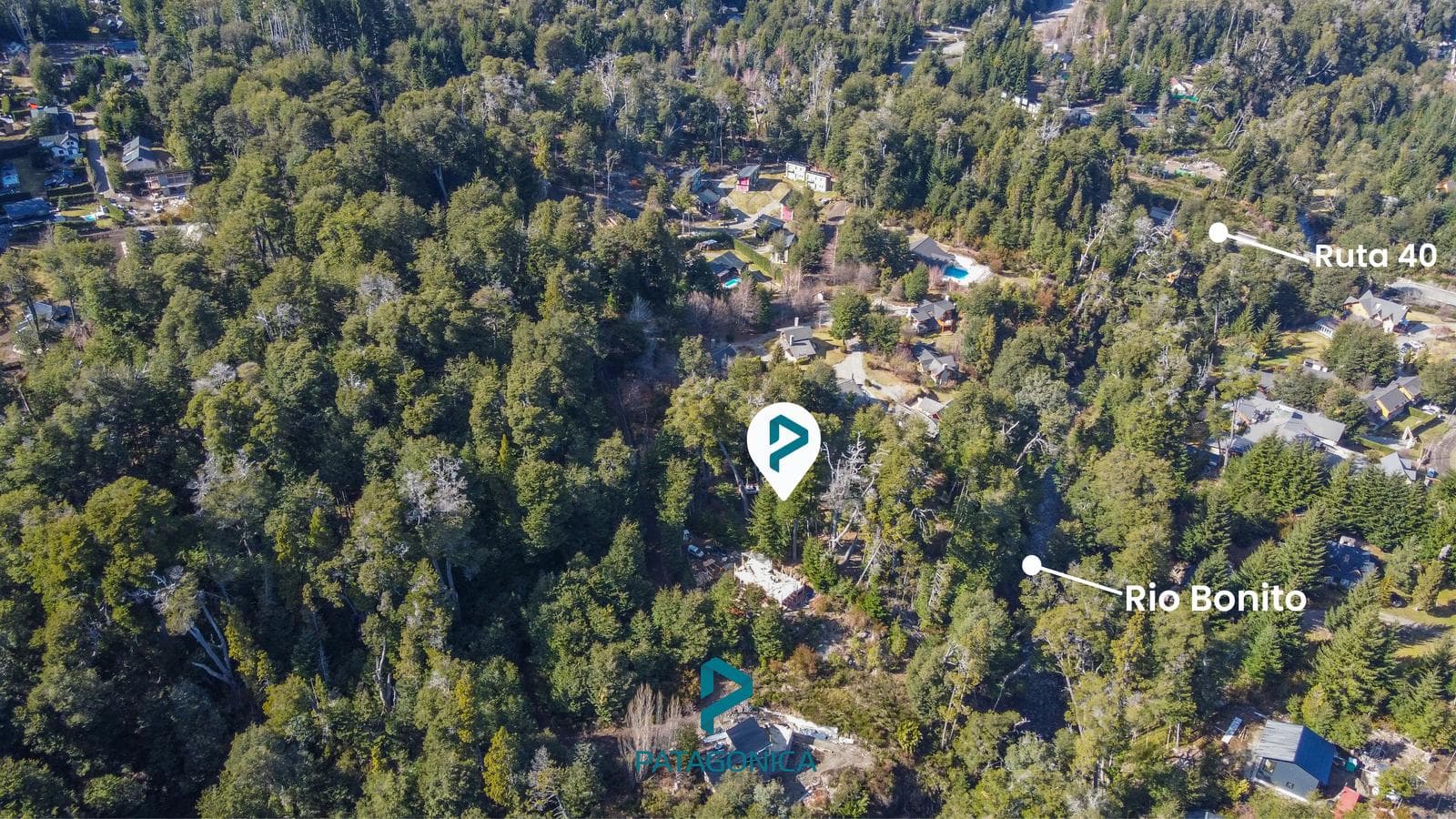 FOR SALE: 43-square-meter house on a 5,149-square-meter lot. Suitable for 4 houses along the Rio Bonito riverbank, with utilities. Altos de Manzano