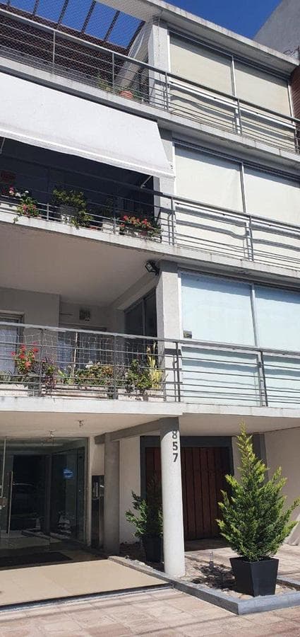 Venta Departamento 2 Amb. C/ cochera MB ubicación