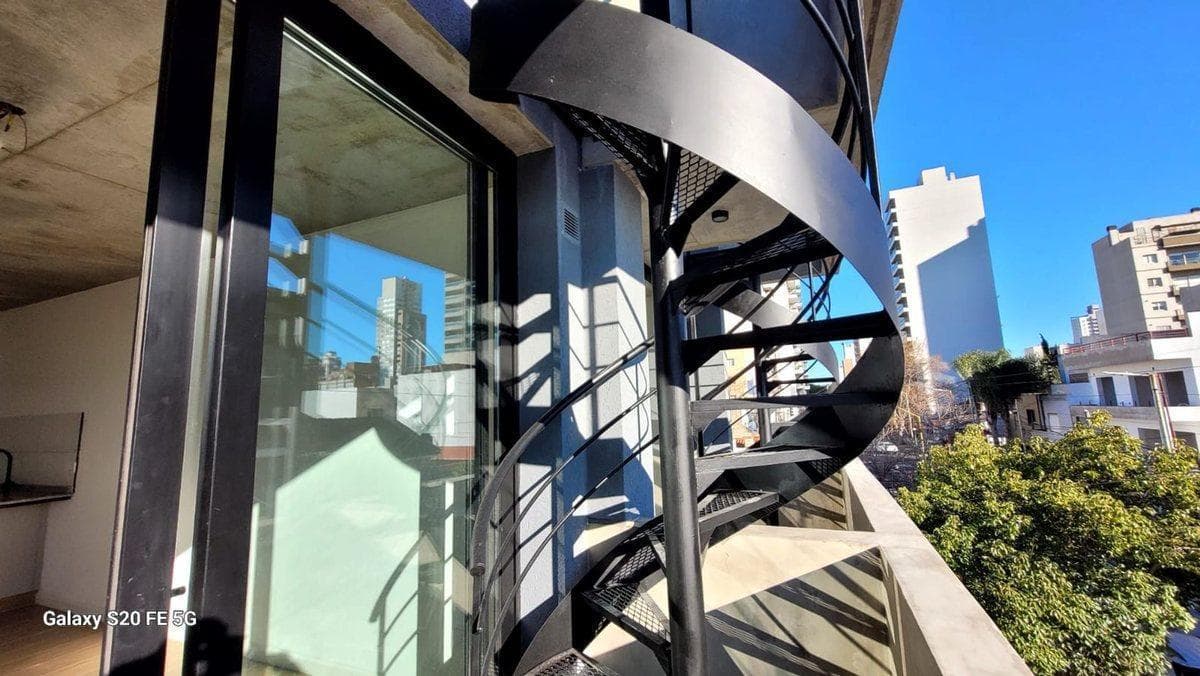MONOAMBIENTE BANFIELD CENTRO CON TERRAZA PRIVADA