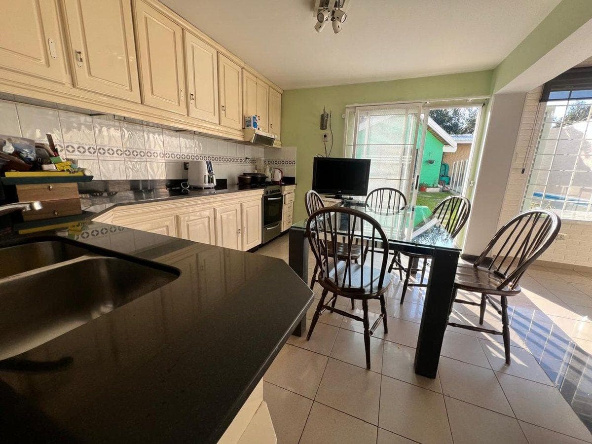 Casa en venta 7 ambientes apto Credito