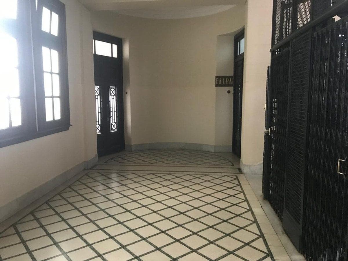 OPPORTUNITY! LARGE 4-BEDROOM APARTMENT IN CONSTITUCIÓN!!!