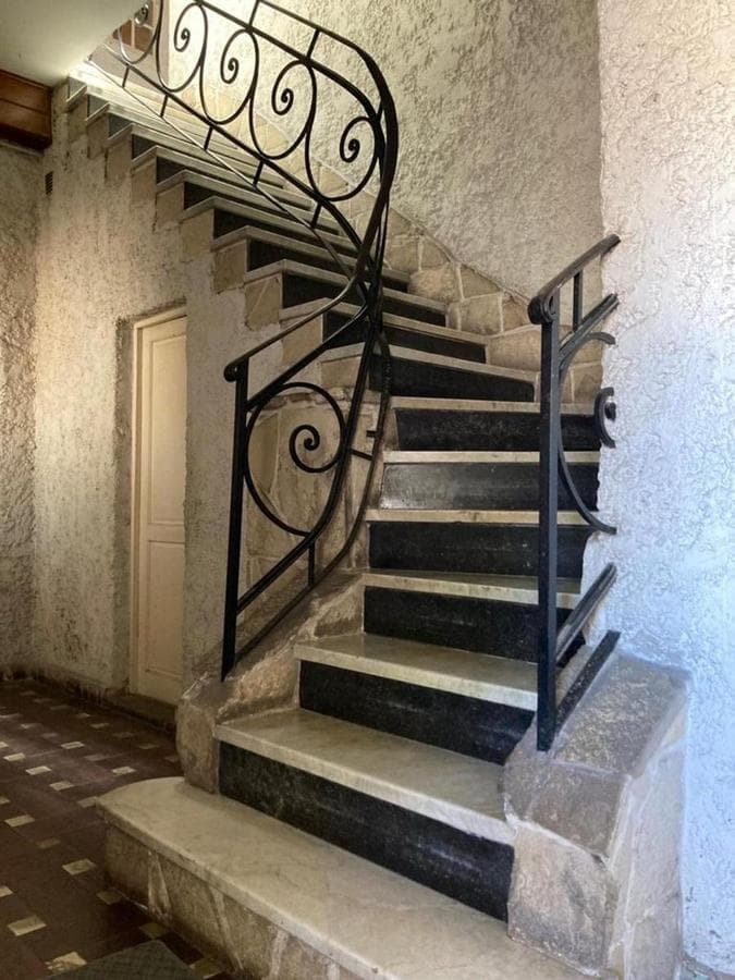 Spacious Apartment in Burzaco, 1 block from the plaza
