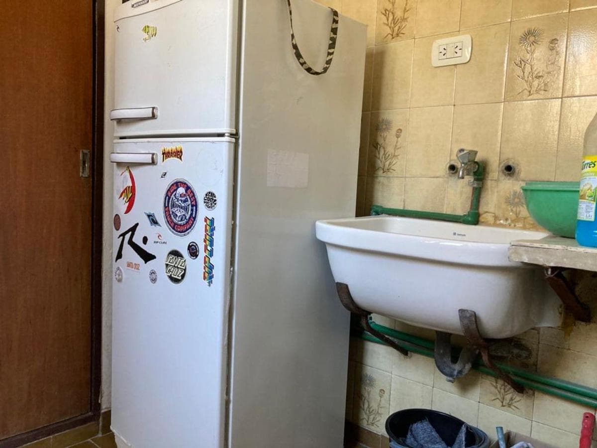 Spacious Apartment in Burzaco, 1 block from the plaza