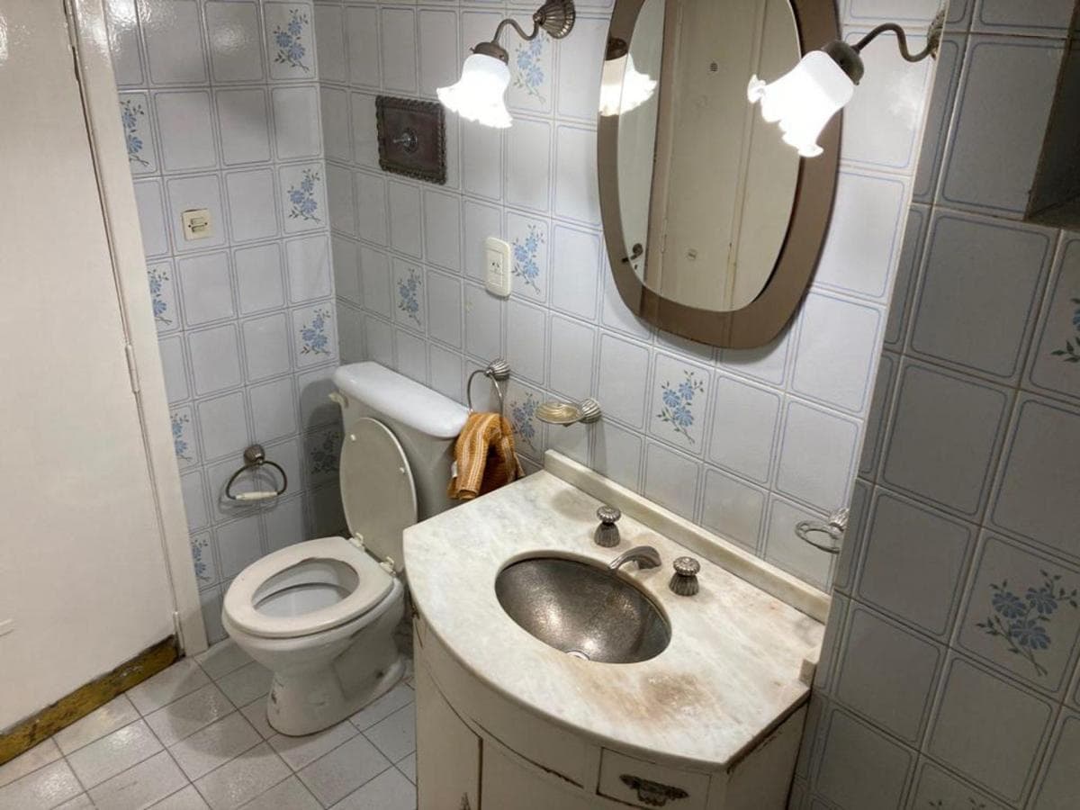 Spacious Apartment in Burzaco, 1 block from the plaza