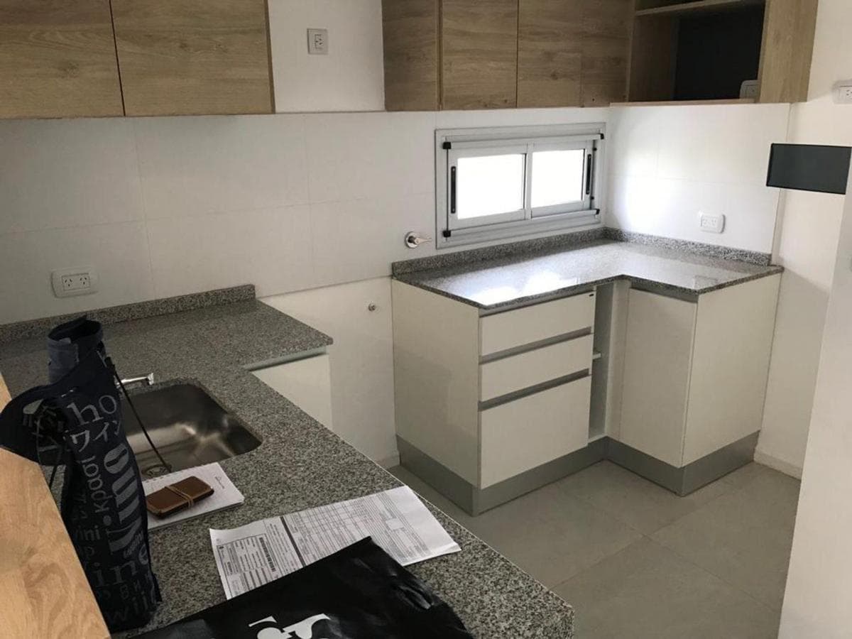 FOR SALE/RENT: 2-ROOM APARTMENT. LOMAS ESTE. IDEAL FOR INVESTORS