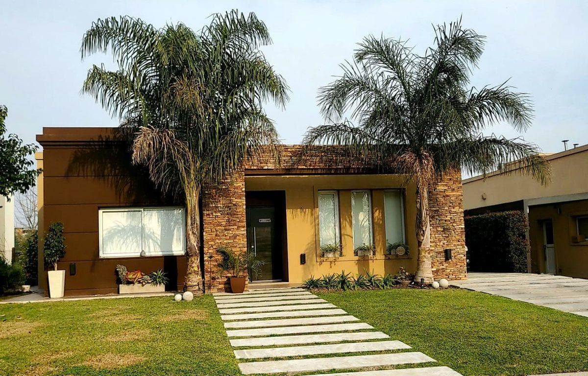 Brisas de Adrogue House