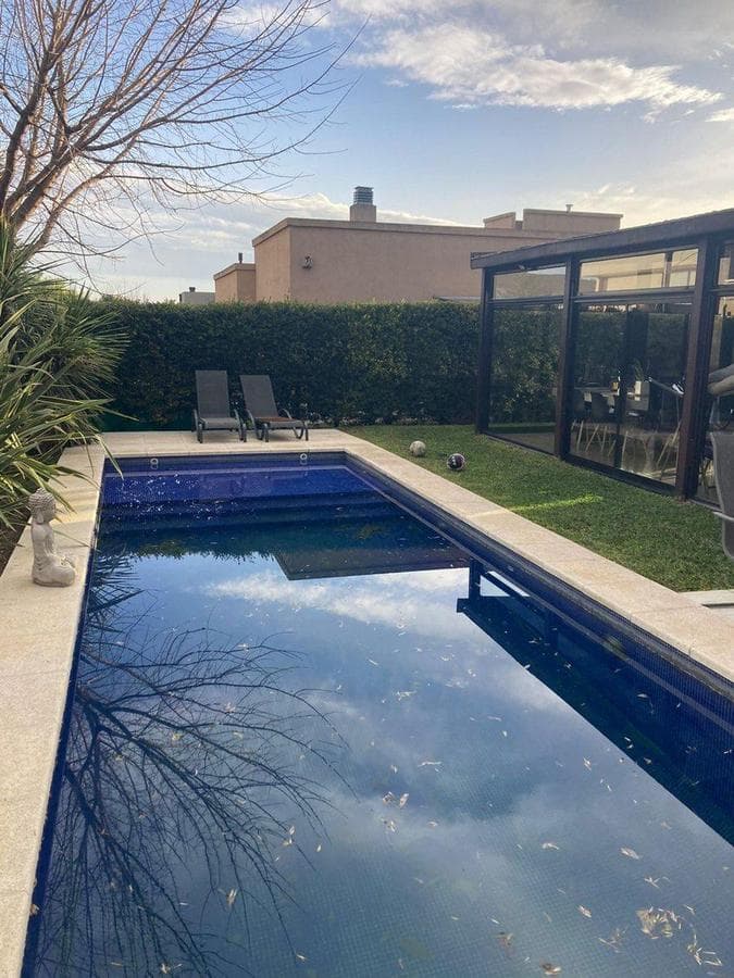 Brisas de Adrogue House