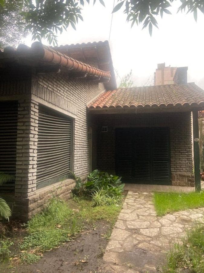 Casa a Refaccionar o Demoler Ideal Inversores!!!!