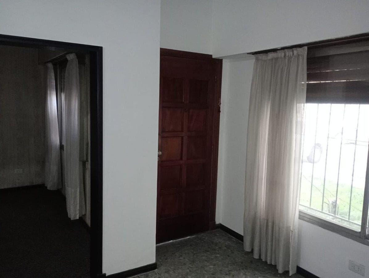 Casa 3/4 ambientes. APTA CREDITO