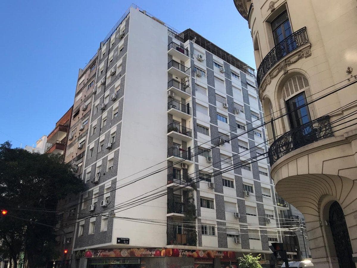 APARTMENT FOR SALE. RECOLETA.