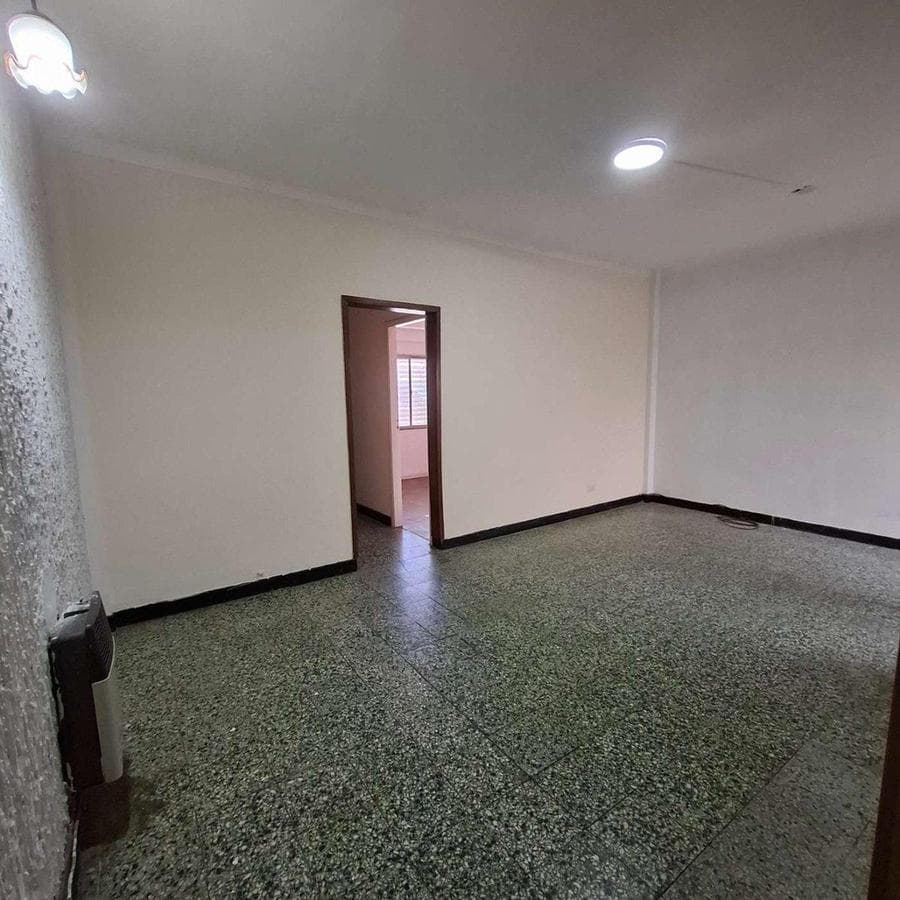 Venta departamento 3 amb Banfield centro