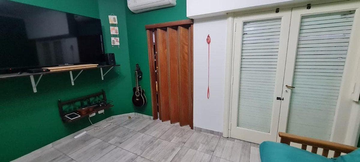 4-ROOM APARTMENT ON THE GROUND FLOOR IN BANFIELD WEST.