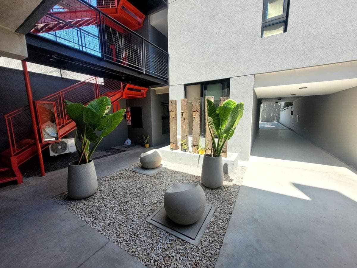 Departamento 3 Amb/Banfield Centro Contrafrente PB