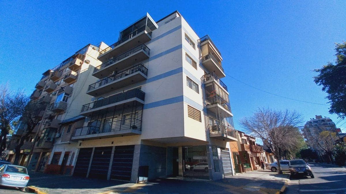 Monoambiente con Balcón en Parque Avellaneda