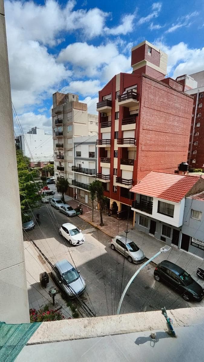 Piso 3 Ambientes Suite Cochera Baulera La Perla ENTREGA ENERO 2027