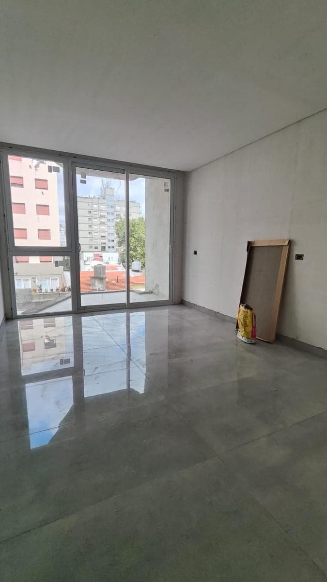 Piso 3 Ambientes Suite Cochera Baulera La Perla ENTREGA ENERO 2027