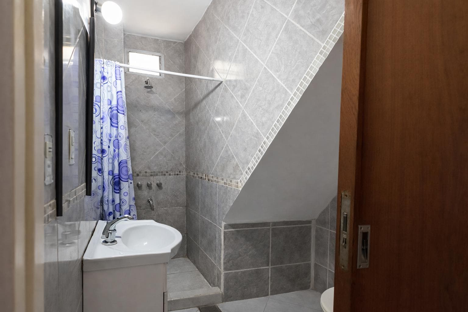 1-BEDROOM DUPLEX FOR SALE IN FISHERTON