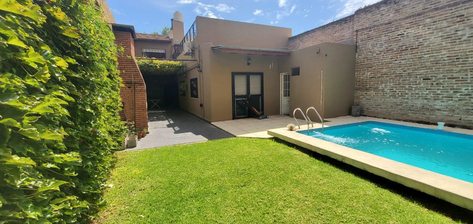 2-Bedroom House for Sale in Rosario Echesortu - Patio and Pool