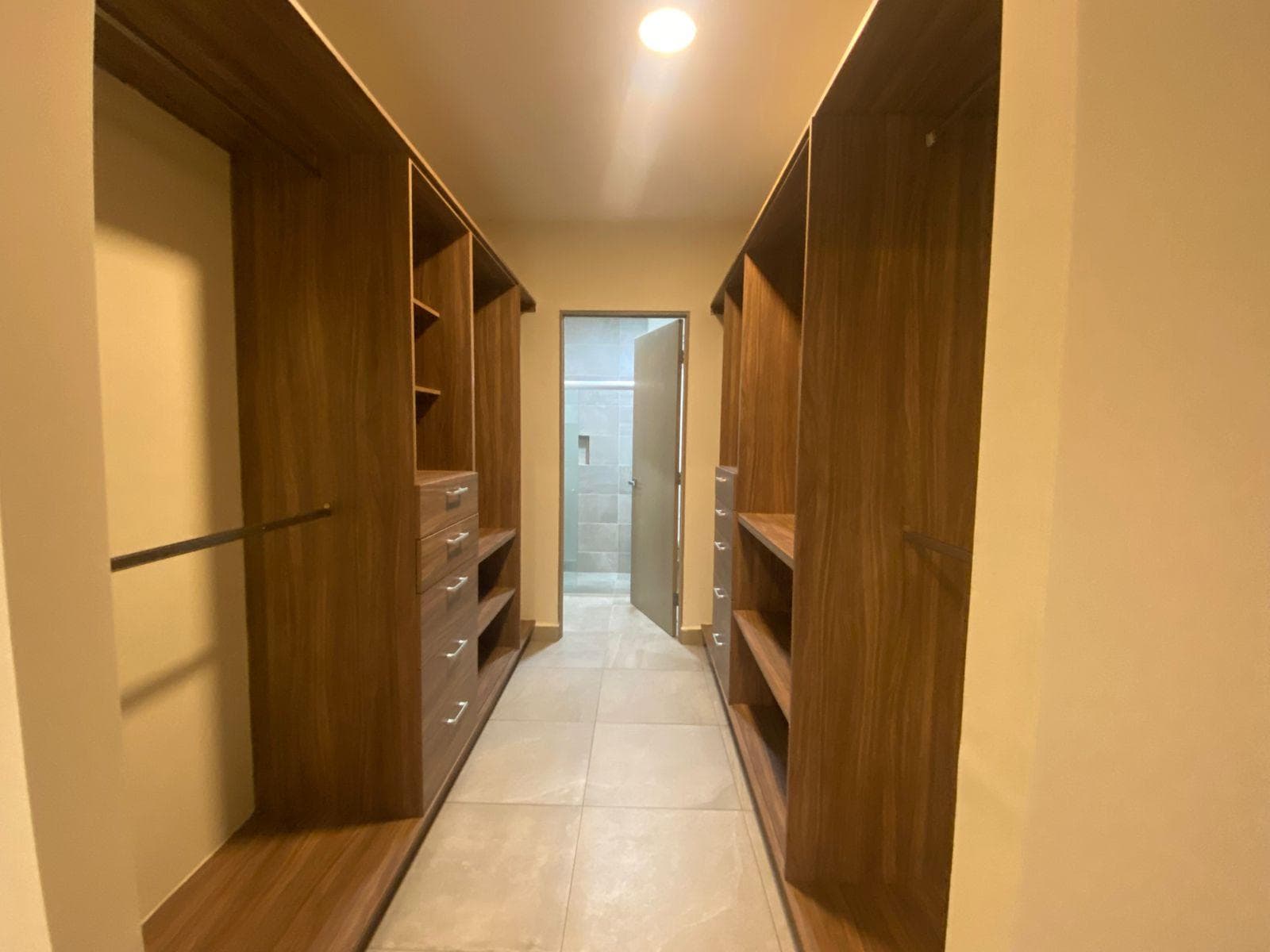 APARTMENT FOR RENT IN TULE