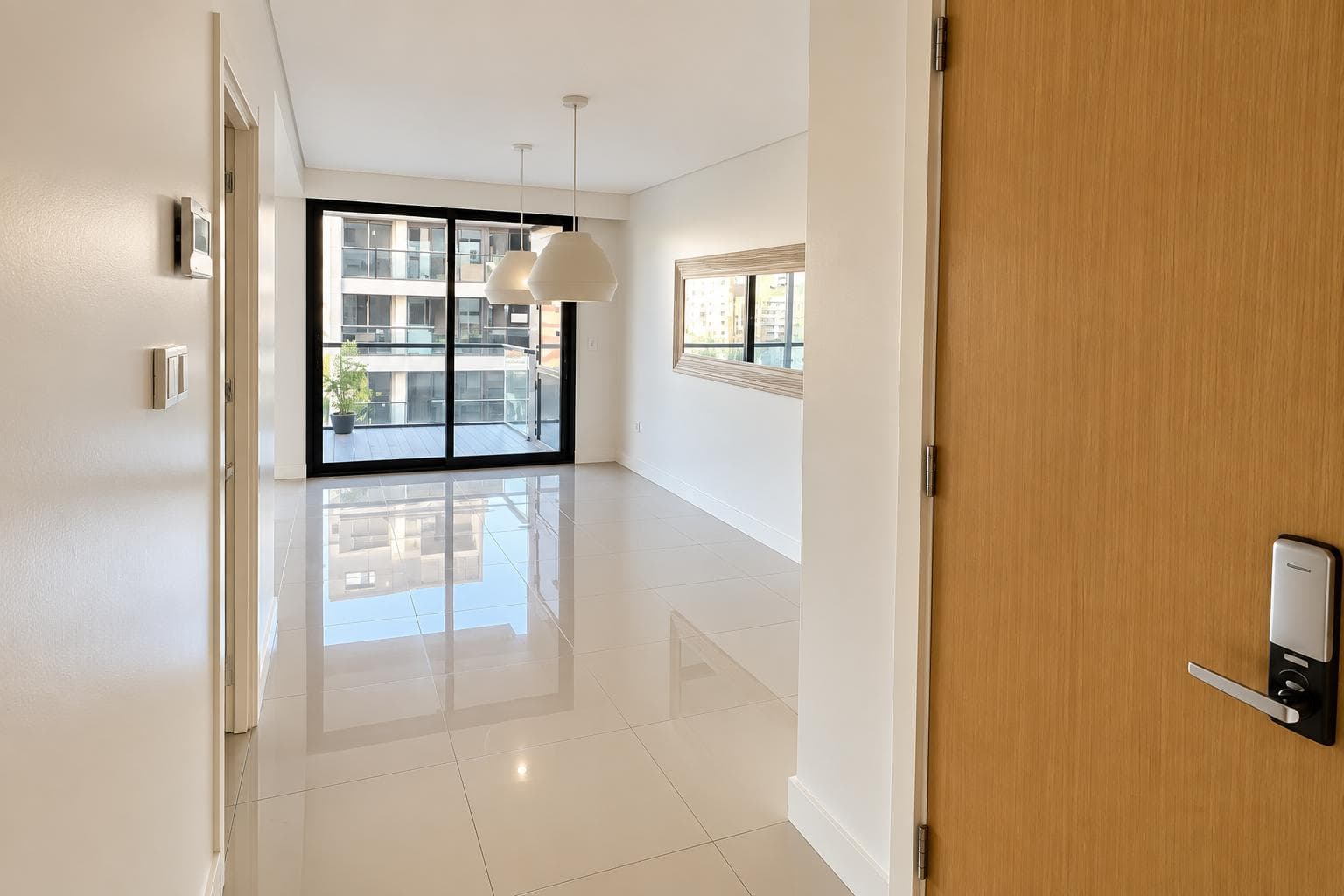 GREAT OPPORTUNITY: 4-ROOM APARTMENT IN PLAZA MITRE