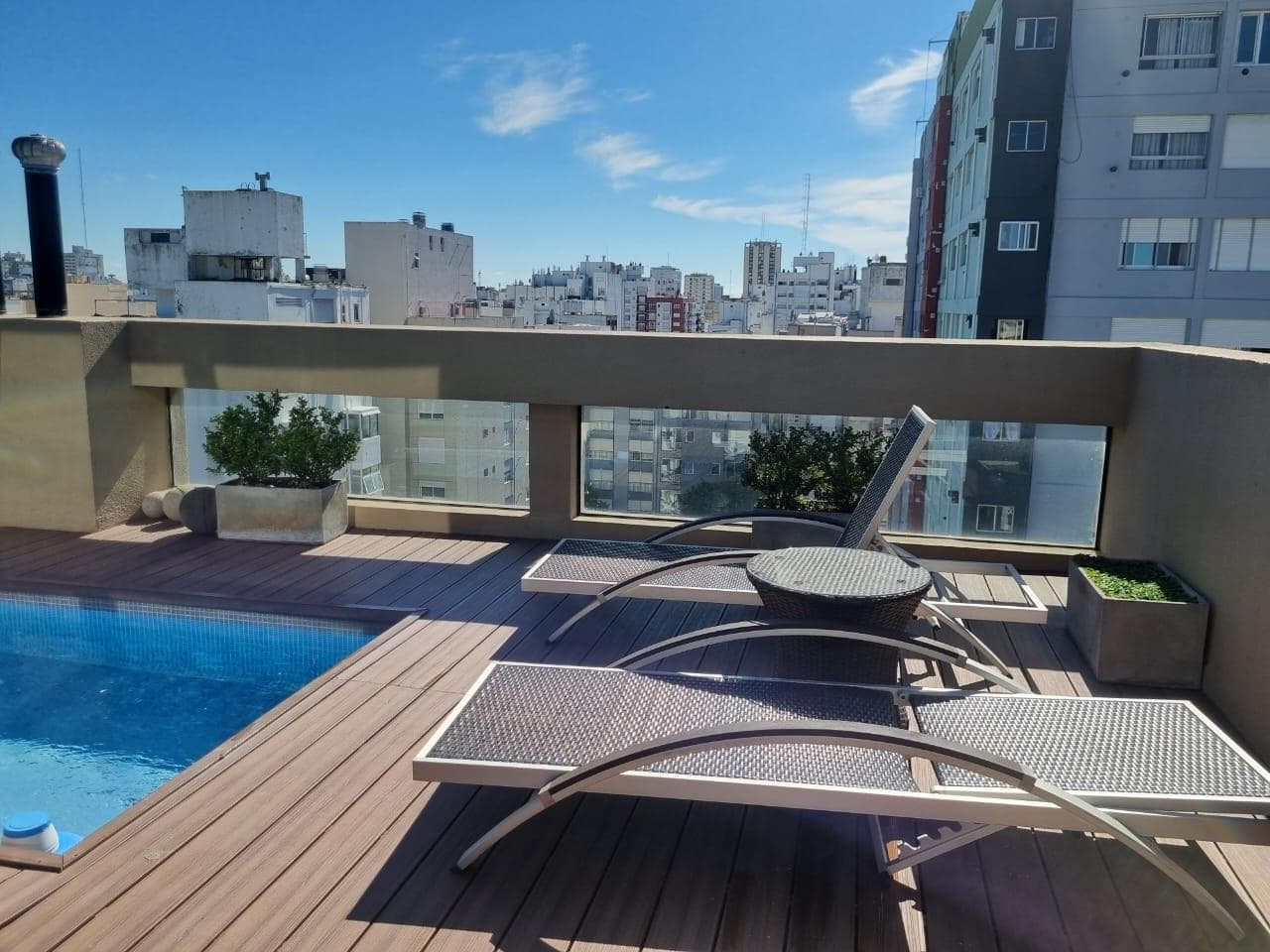 Dpto. 4 ambientes c/ cochera edificio Developer V