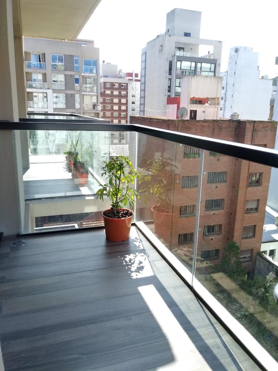Dpto. 4 ambientes c/ cochera edificio Developer V