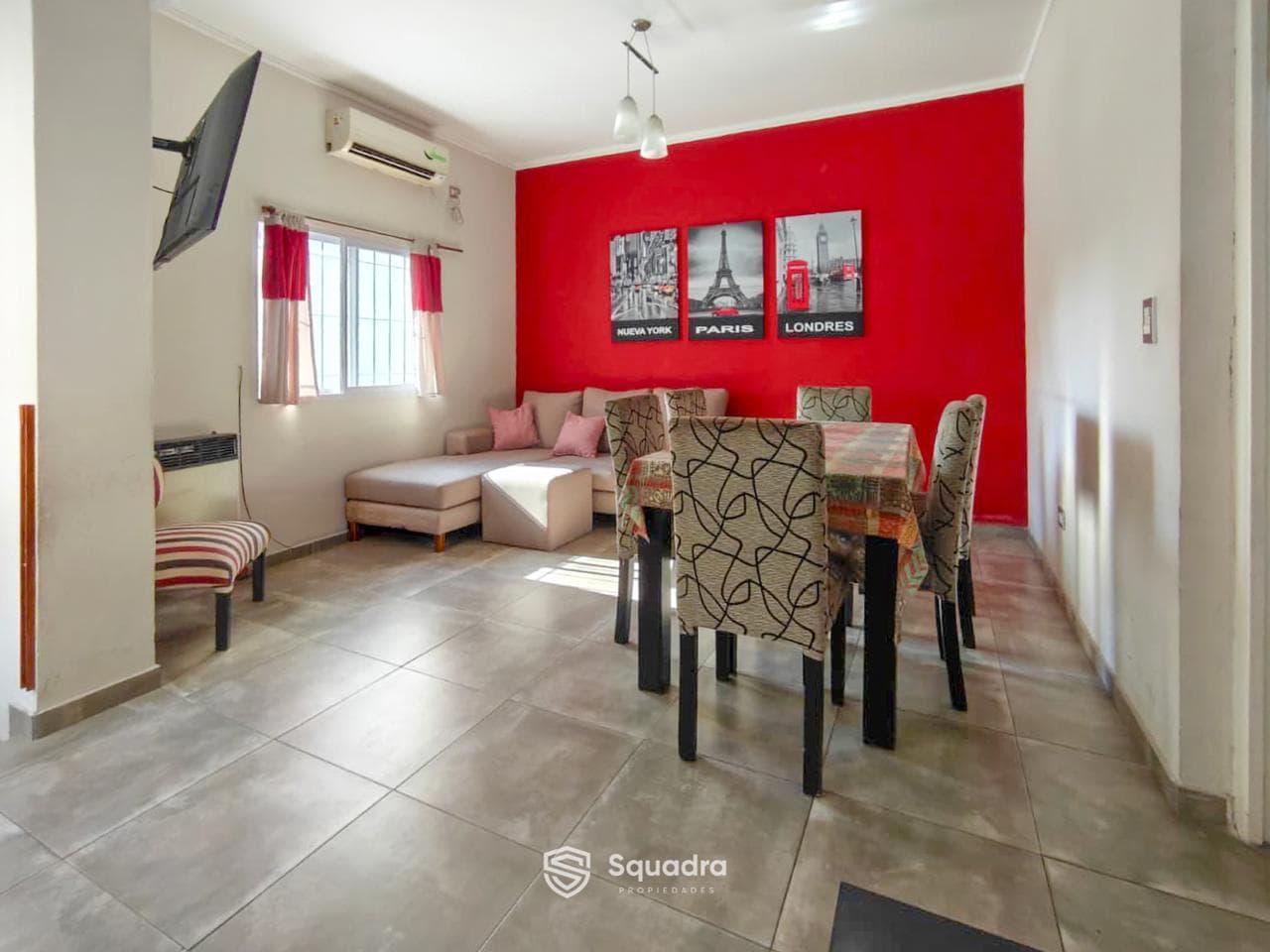 FOR SALE - Upper-floor duplex with a front balcony - Parque Casado neighborhood, Rosario