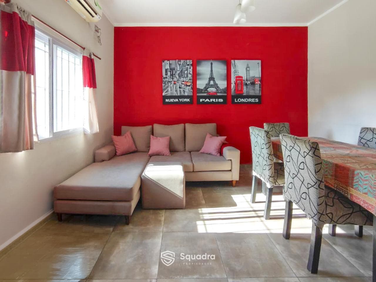 FOR SALE - Upper-floor duplex with a front balcony - Parque Casado neighborhood, Rosario