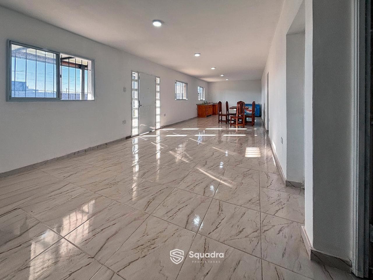 FOR SALE - 2-bedroom house with a porch, barbecue area, and pool - Ibarlucea.