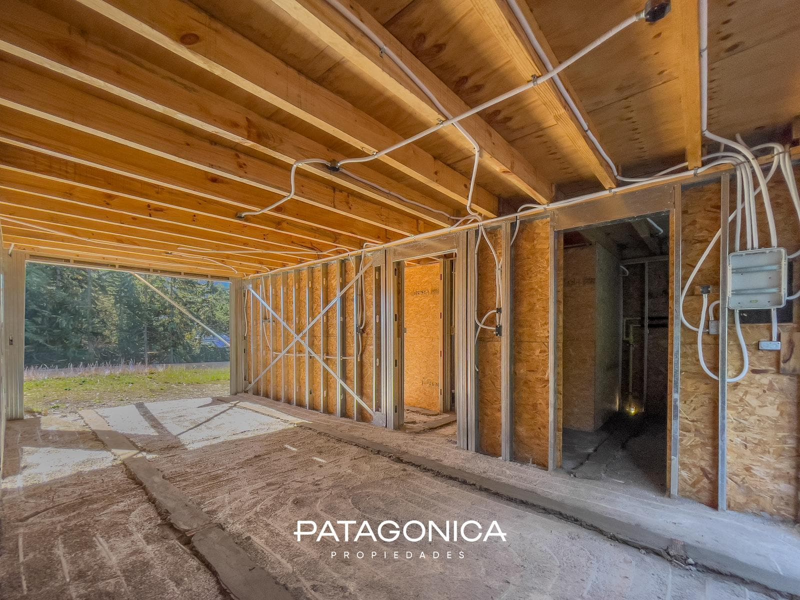 2-room apartment, 63 m², with a view of the lake. 50% down payment and fixed monthly payments