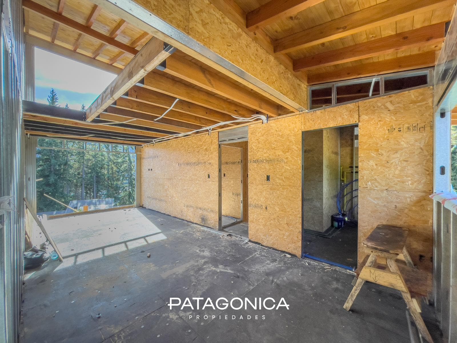 2-room apartment, 63 m², with a view of the lake. 50% down payment and fixed monthly payments