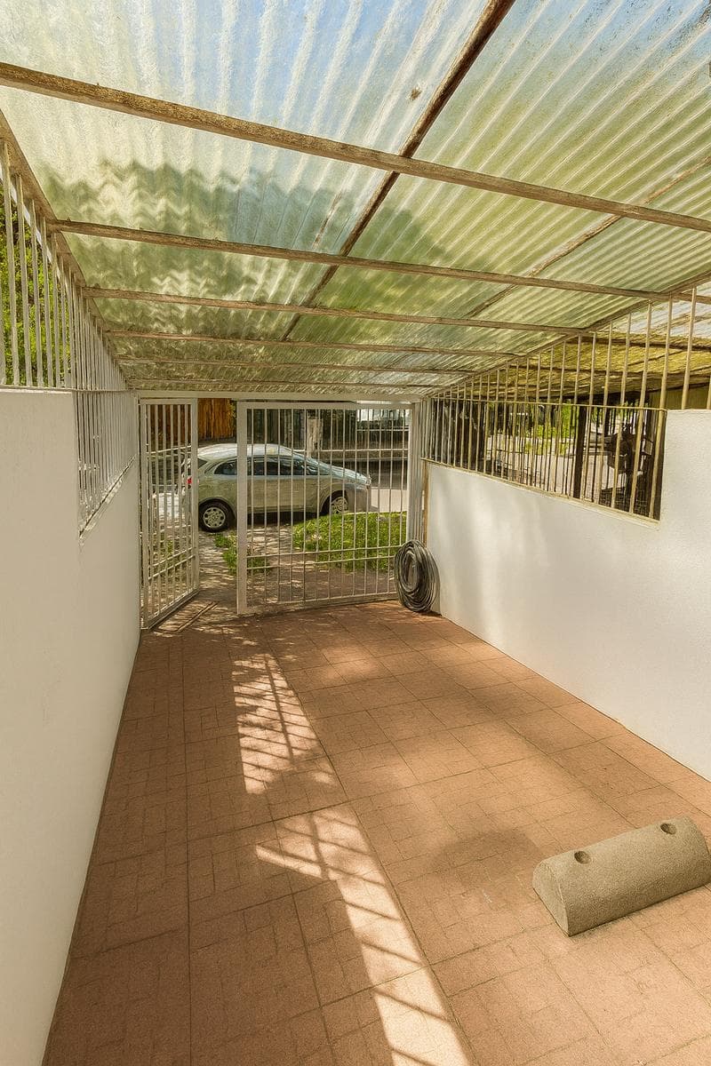 OPPORTUNITY: 2-BEDROOM DUPLEX WITH GARAGE IN CONSTITUCION