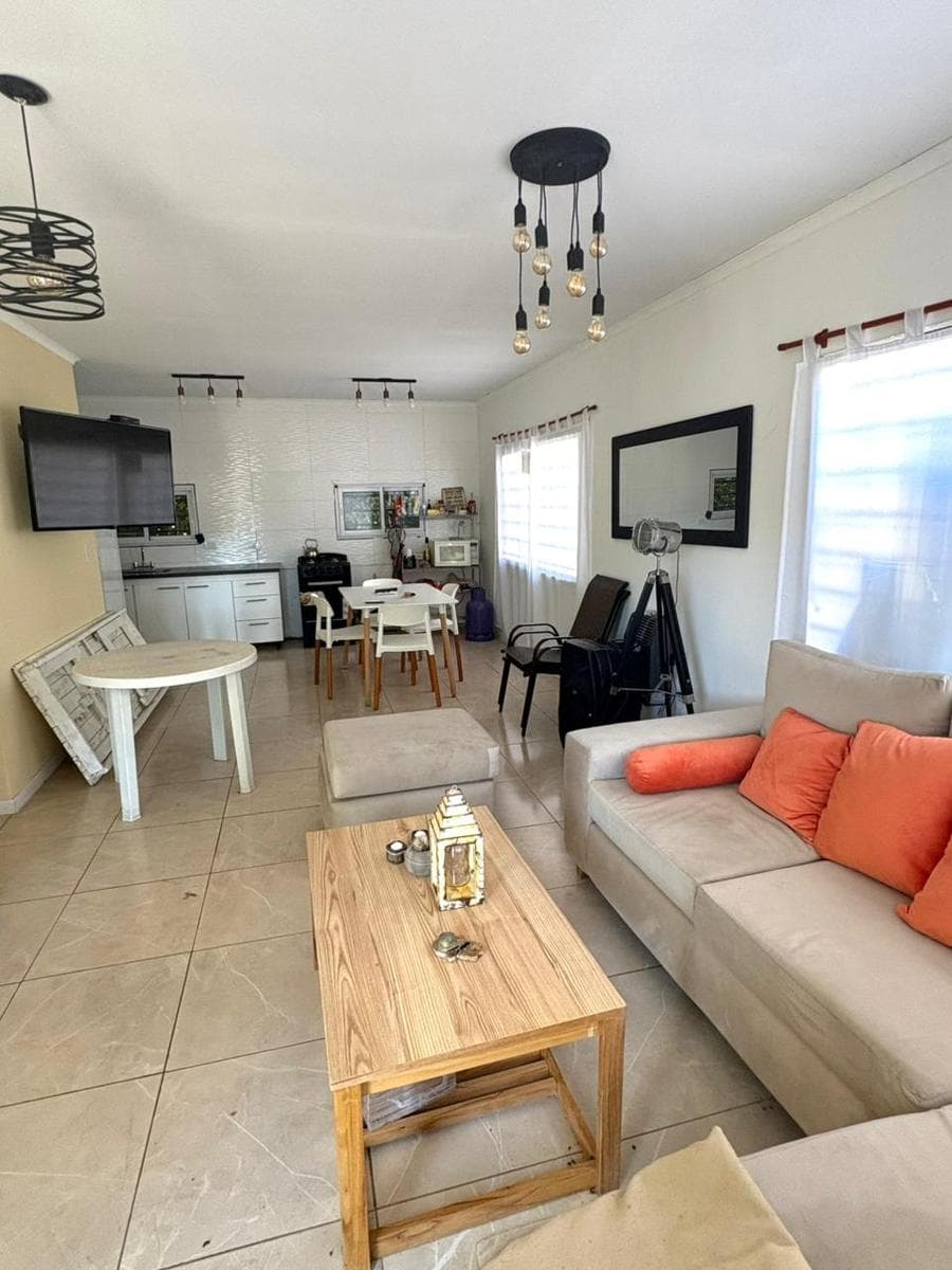 3-Bedroom House + 2 3-Bedroom Cabins in Los Acantilados