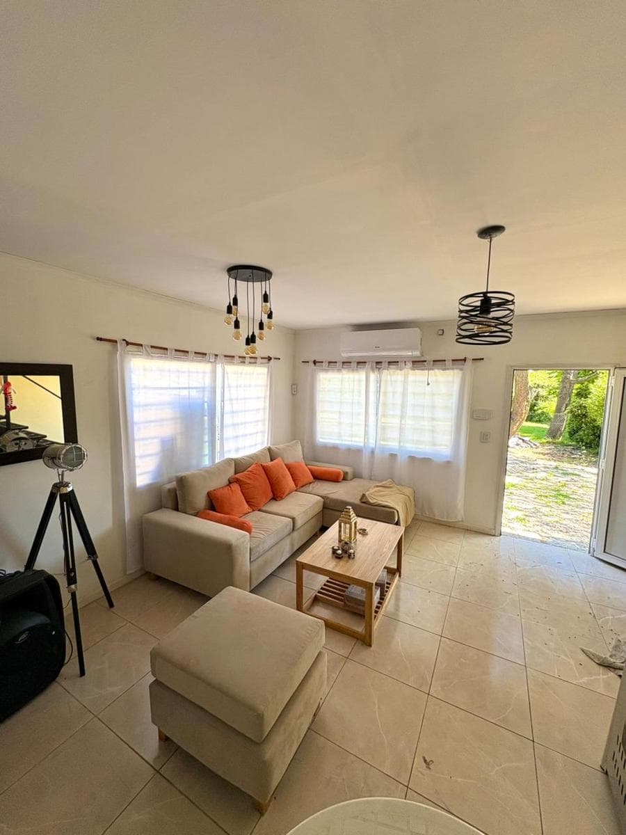 3-Bedroom House + 2 3-Bedroom Cabins in Los Acantilados