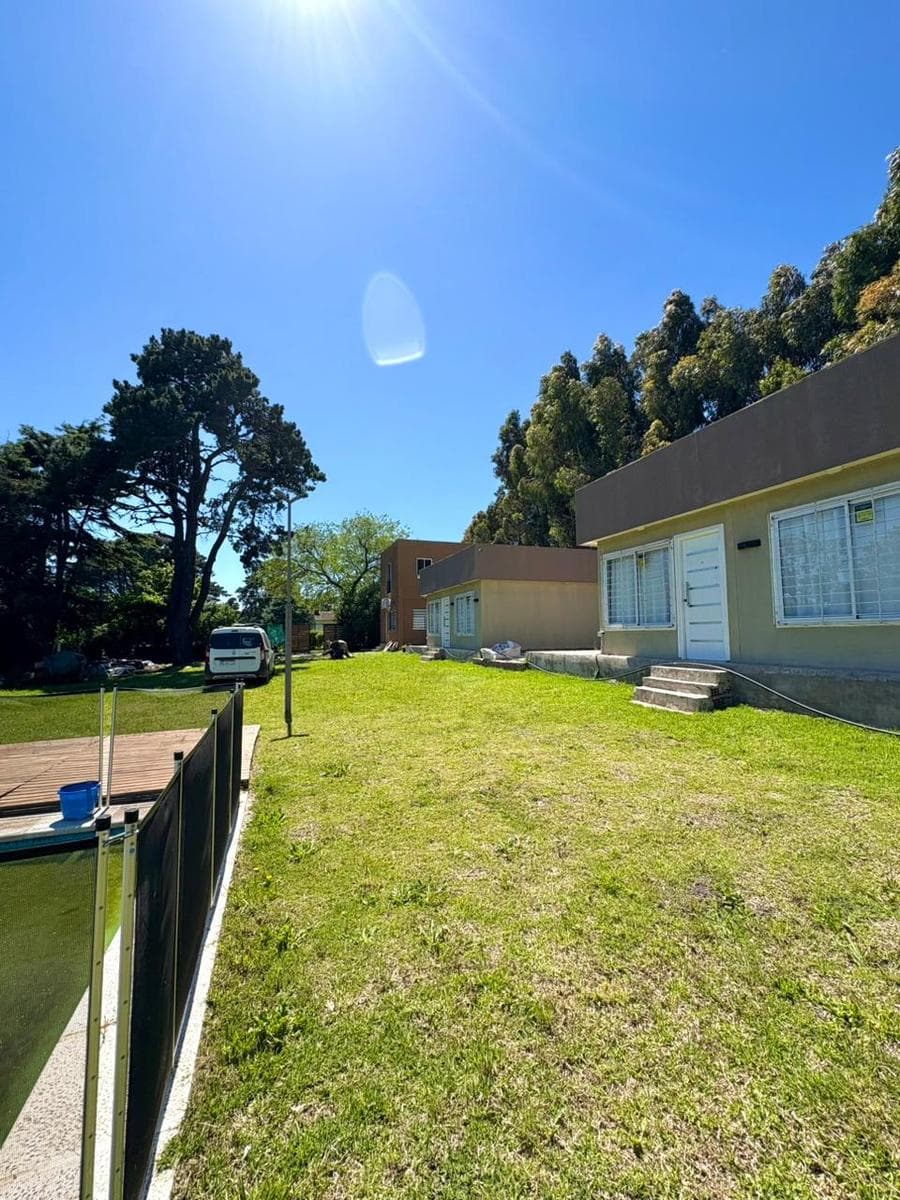 3-Bedroom House + 2 3-Bedroom Cabins in Los Acantilados