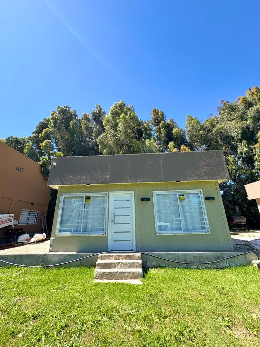 3-Bedroom House + 2 3-Bedroom Cabins in Los Acantilados