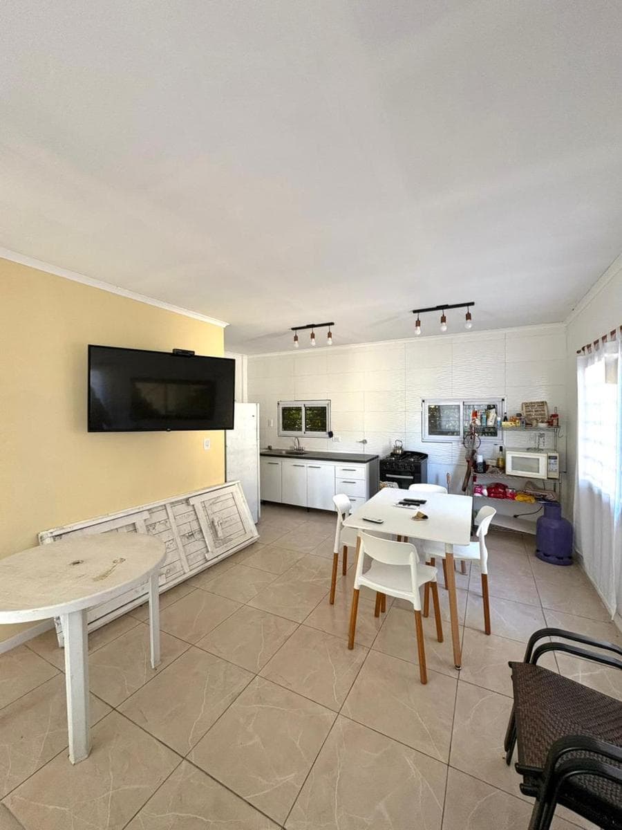 3-Bedroom House + 2 3-Bedroom Cabins in Los Acantilados