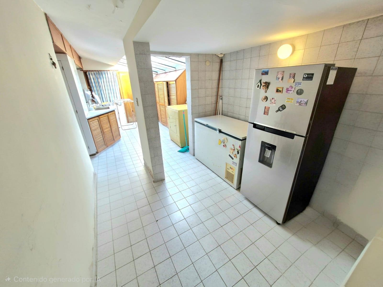 HOUSE FOR SALE IN CERRO DE LAS ROSAS - 4 BEDROOMS - 322 M2 INTERIOR AREA - 595 M2 LOT SIZE