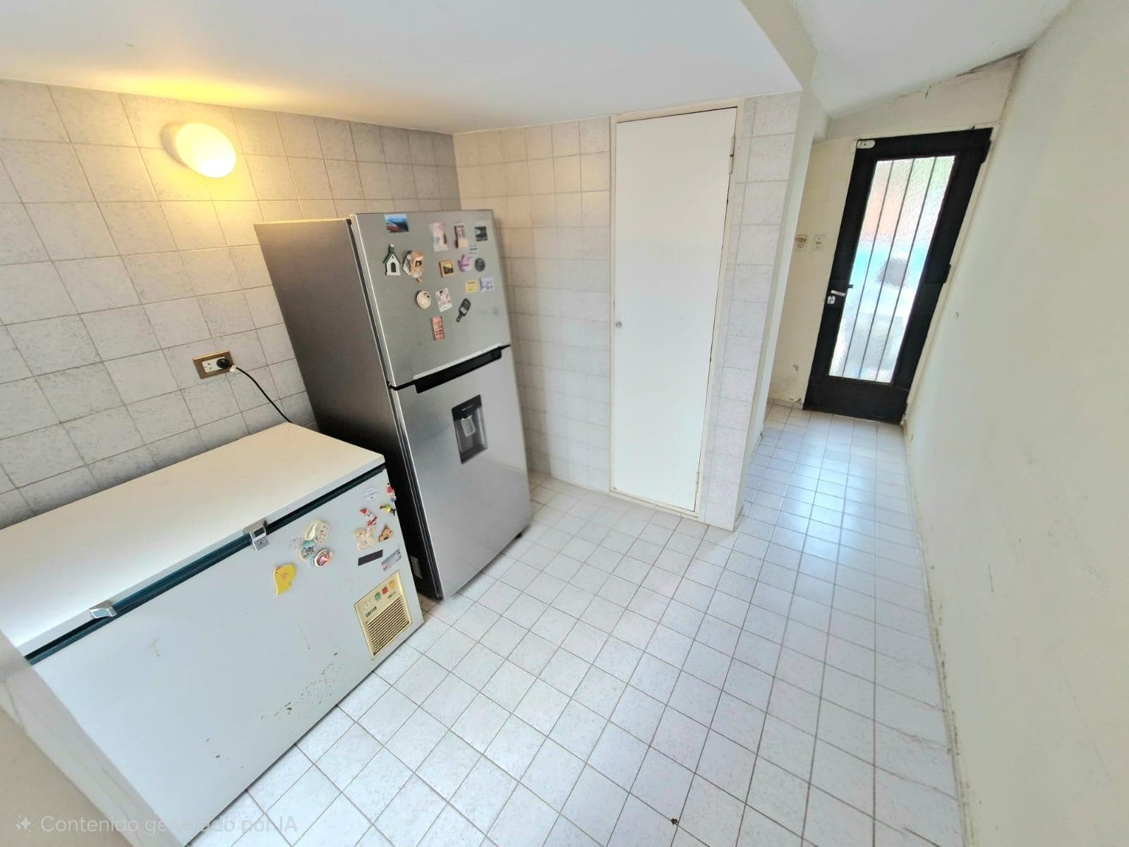 HOUSE FOR SALE IN CERRO DE LAS ROSAS - 4 BEDROOMS - 322 M2 INTERIOR AREA - 595 M2 LOT SIZE