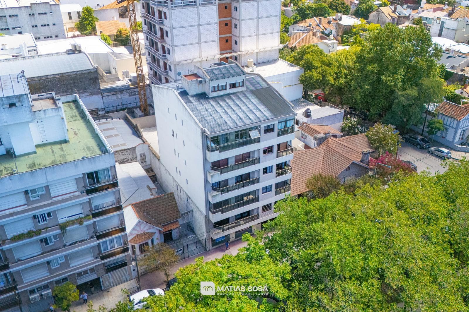 For Sale - Apartment - 3 Rooms – In Impeccable Condition - Plaza Rocha - Financing Available